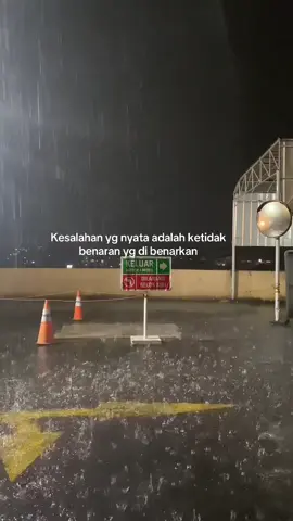 Bertahan pada kesalahan agar terlihat benar itu bodoh #fyp 