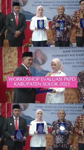 Sebagai anggota DPD RI saya menjalankan peran pengawasan terkait implementasi Undang-Undang, APBN dan program pemerintah yang menyentuh Desa/Nagari. Kami mendorong agar stakeholder terkait untuk terus menciptakan tata kelola keuangan yang akuntabel dan inklusif agar program-program yang menyentuh Desa/Nagari dapat langsung memberi dampak positif pada perekonomian masyarakat setempat. Terima kasih Pak Bupati @jonpadu beserta jajaran atas kolaborasi hebat untuk masyarakat kita di Kabupaten Solok. #solok #kabupatensolok #keuangan #nagari #sumbar #sumaterabarat #cerintdpdri
