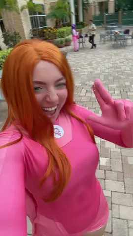 one of my favorite girls💅💕✋ #atomeve #invincible #cosplay #cosplaytransition 