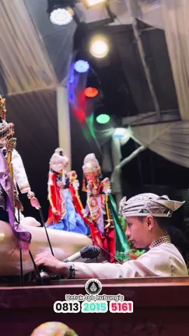 Kakawen ieu biasana dihaleuangkeun tabuh sabaraha nya?