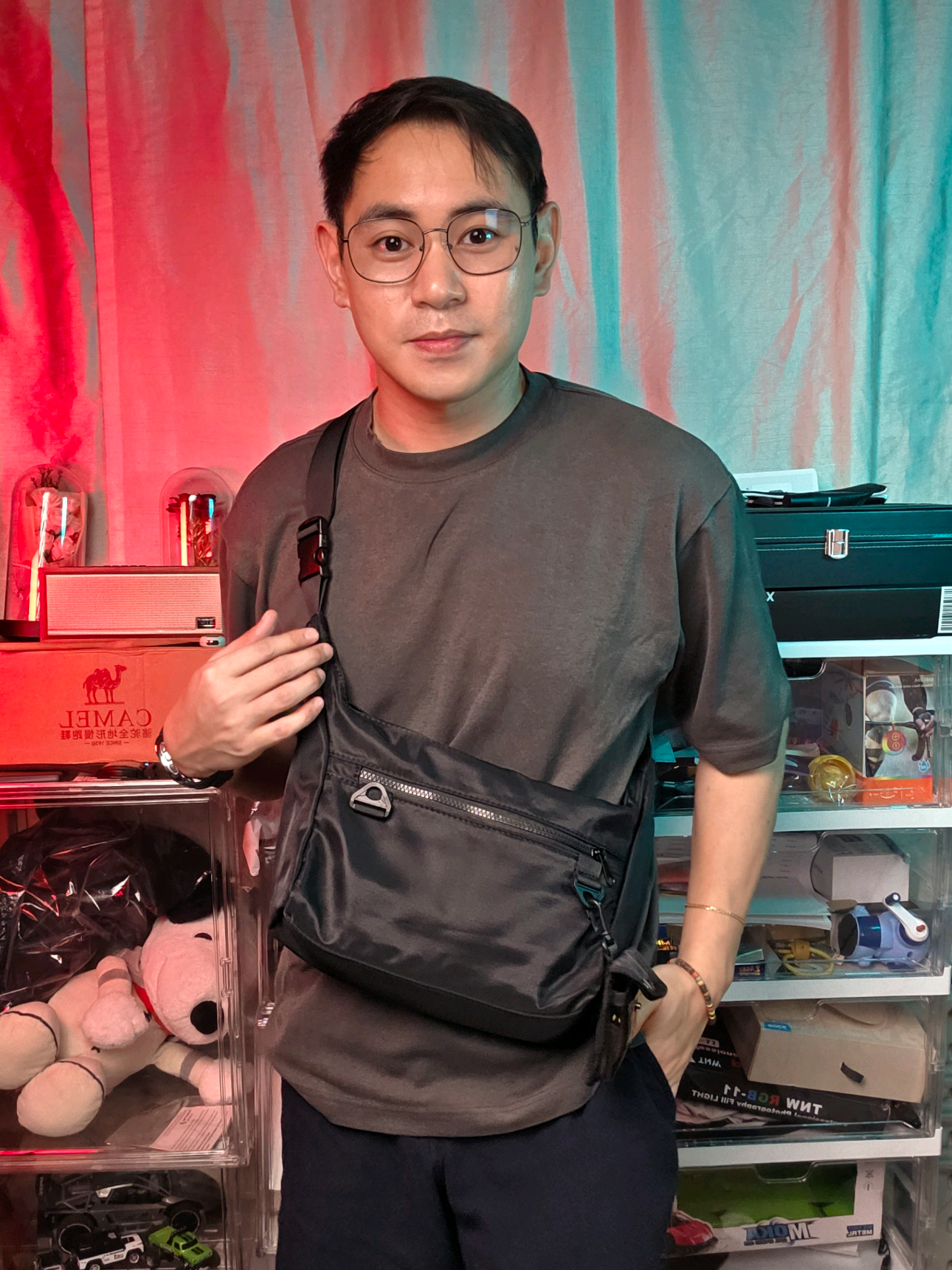 Mapormang black leather shoulder bag na water resistant at magagamit ninyo for everday use #shoulderbag #shoulderbagformen #blackshoulderbag #shoulderbagrecommendation #giftsforhim #crossbodybag #schoolbag #waterproofbag 