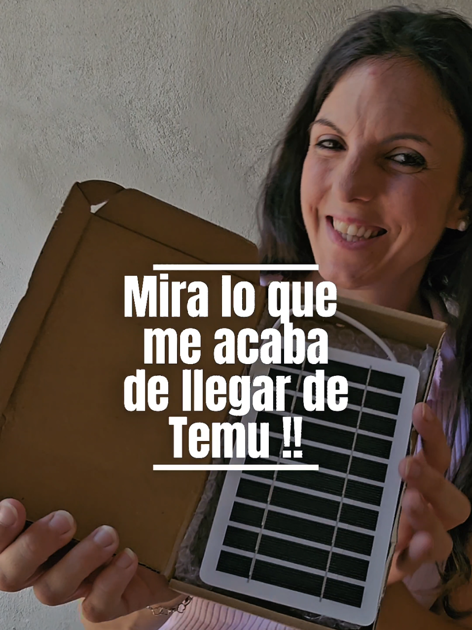 Me llegó esta batería solar de Temu y ¡funciona ! ☀️🔋 Perfecta para salir con Abril y no quedarme sin batería. APROVECHA LOS DESCUENTOS! 👇🏼 ⭐️Haz clic en el enlace https://temu.to/m/ukoy56ryq38 para obtener un kit de cupones de 💰100€ o ⭐️ Busca apc27623 en la aplicación Temu para obtener un 💰30% de descuento.  #UnboxingTemu #BateríaSolar #MamáPreparada #TemuEspaña #temufinds #temuhaul #viralreels #mamaprimeriza #maternando #maternidadreal #momlife 