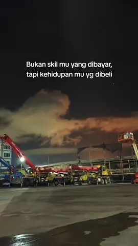 ya mau gimna lagi,cuma dikasih warisan badan kuat buat bekerja 🙆🏻 #craneoperator #mobilecrane #operatorcraneindonesia #rentalperkasa #sanycrane 