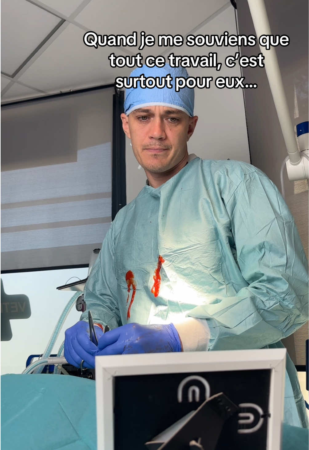 Ces 2 là m’accompagnent dans les mauvais moments… #impots #urssaf #france #fyp #macron #bayrou 
