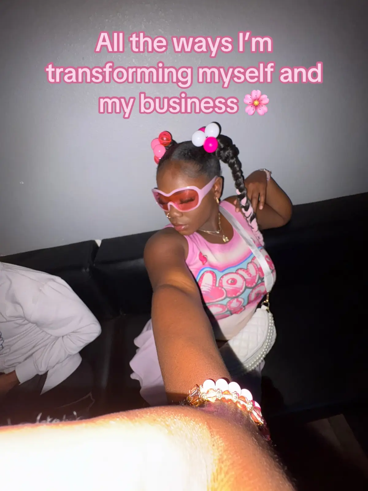I was able to make over $1300+ from creating content with brand deals, $900+ from my very own lash line, and got my FIRST 2 Digital product sales ! 🙏🏾 And it’s all because I make it my duty to NEVER miss a day promoting/ and posting to my social media accounts!  Now I am Helping other women/ Stay at home moms learn how they can do the same.  If your ready to start making passive income with Digital products (like I did)  You don’t need a big following, you just need the right strategy and someone to guide you, and I’m here to be that for you. 💻💕 Comment “MOMMY” and I’ll send you my FREE guide to optimizing your IG for growth, engagement, and income 🌸 Let’s turn your content into coins ✨ Let me teach you everything I know!  Be sure to follow me @araeyania 🌸 #StayAtHomeMomLife #BeginnerContentCreator #SAHMsMakingMoney #ContentCreationTips #MakeMoneyFromContent #DigitalIncomeForMoms #MonetizeYourInstagram #ContentForMoms #MomContentCreators #PassiveIncomeForMoms 