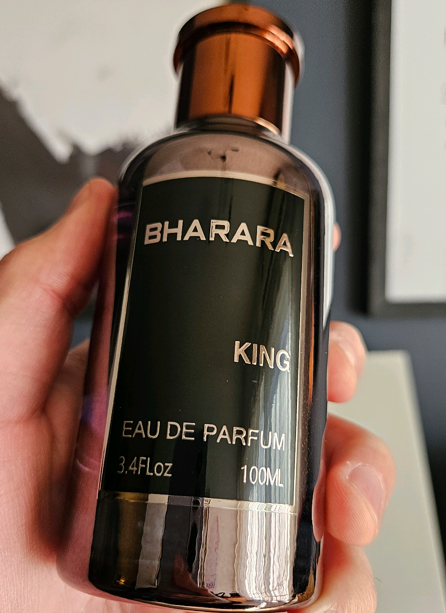 BHARARA KING!👌🔥 @Bharara Beauty  . . #parfum #perfumes  #parfumtiktok #parfumviral #perfumetiktok #perfumetok #parfumereccomended #perfumesmasculinos #foruyou #foryoupage #fypシ゚ #fyp #paratii #paratiiiiiiiiiiiiiiiiiiiiiiiiiiiiiii #fragance #fragances 