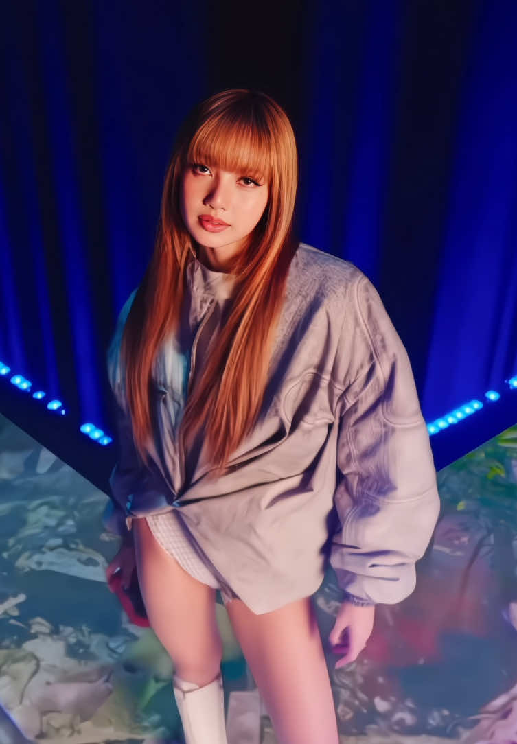 #LISA :: quality low-key ate #fancam #fancams #kpop #dollrina #dan1ellefilms #trending #fyp #blackpink #lisamanoban #lisablackpink  #fyppppppppppppppppppppppp 
