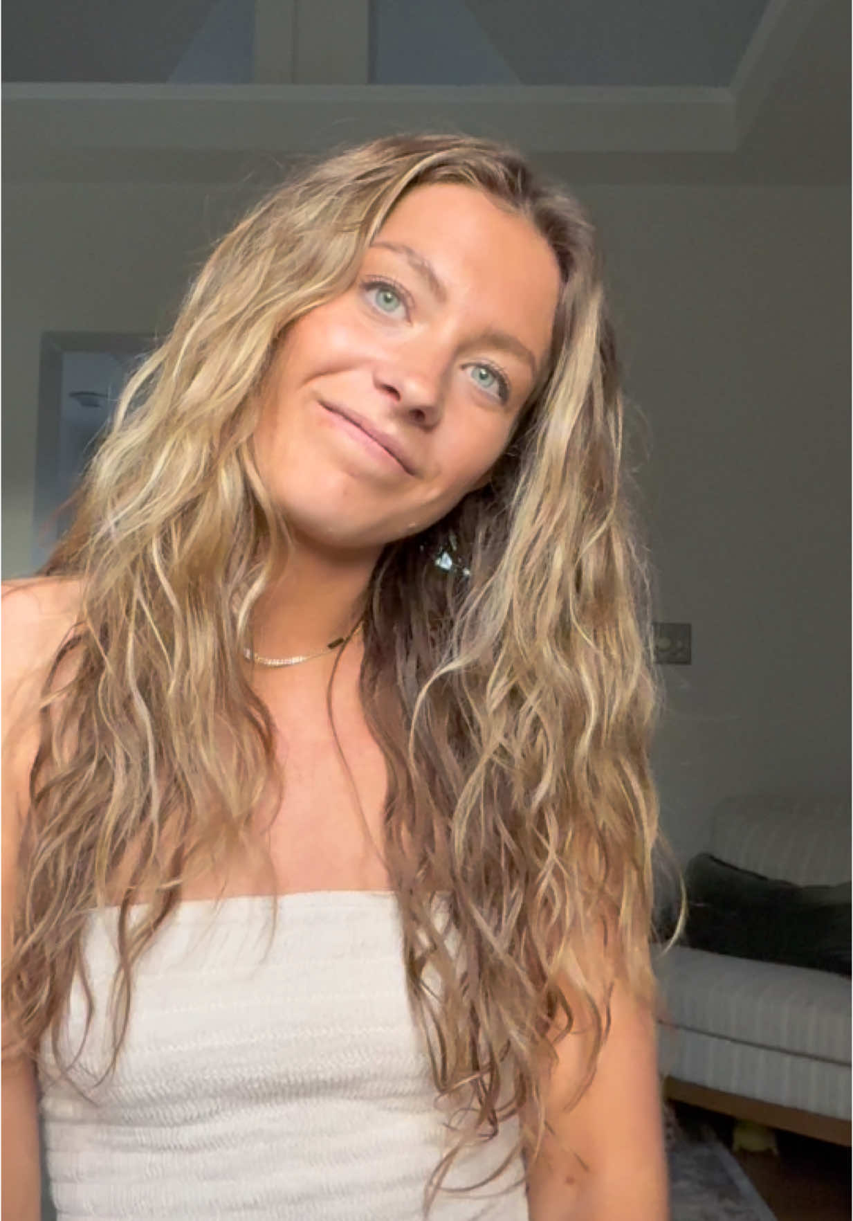 gifted by aveda. It’s a zero frizz summer for me. #avedasmoothinfusion #frizzeasehairproducts #airdryair #beachwaves #summerhair #humidhair @Aveda #aveda #giftedbyaveda 