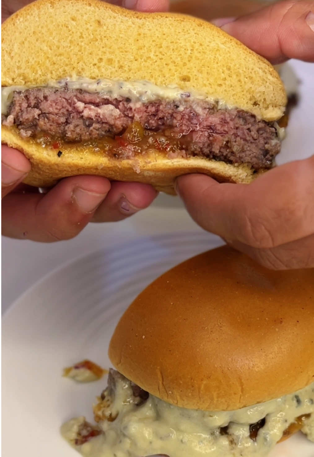 Dichavando Receitas - Ep. Burgão suculento com a qualidade do @romanelli_carnesnobres e sabores de um delicioso chutney de manga e molho gorgonzola 🤤 #fy #fyp #food