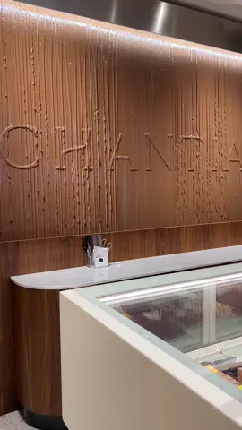 @CHANTIA 🥹🥹🥹  #fyp #dubai #dubaichocolate #dubaigelato 