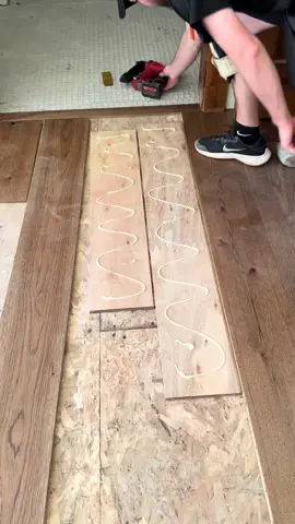 Flooring #construction #remodel #homeimprovement #work #DIY #flooring #laminate #lvp #lvt #hardwood #vinylflooring 