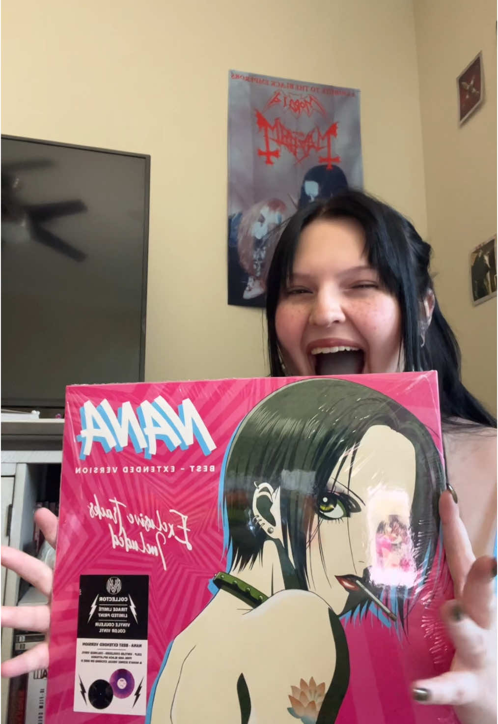NANA finds🖤 so happy I got the NANA vinyl as a little birthday present for myself #nana #anime 
