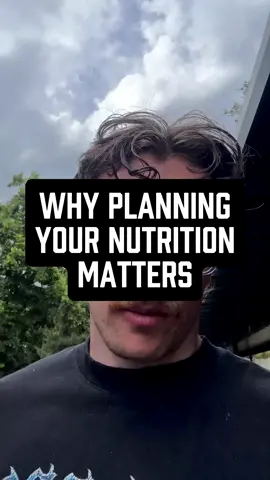 Do you ever justify a cheat meal to yourself, and the next day regret it?  This is usually why people struggle to stay consistent with their nutrition and fat loss.  But, if you plan ahead (meal prep is a great example) it will be much easier to stay on track with nutrition, because in that moment, its very clear what you should and shouldn’t be eating.  Follow me for more tips to lose fat and build muscle! #fatlosstips #nutritionforfatloss #mealprep #nutritionprep 