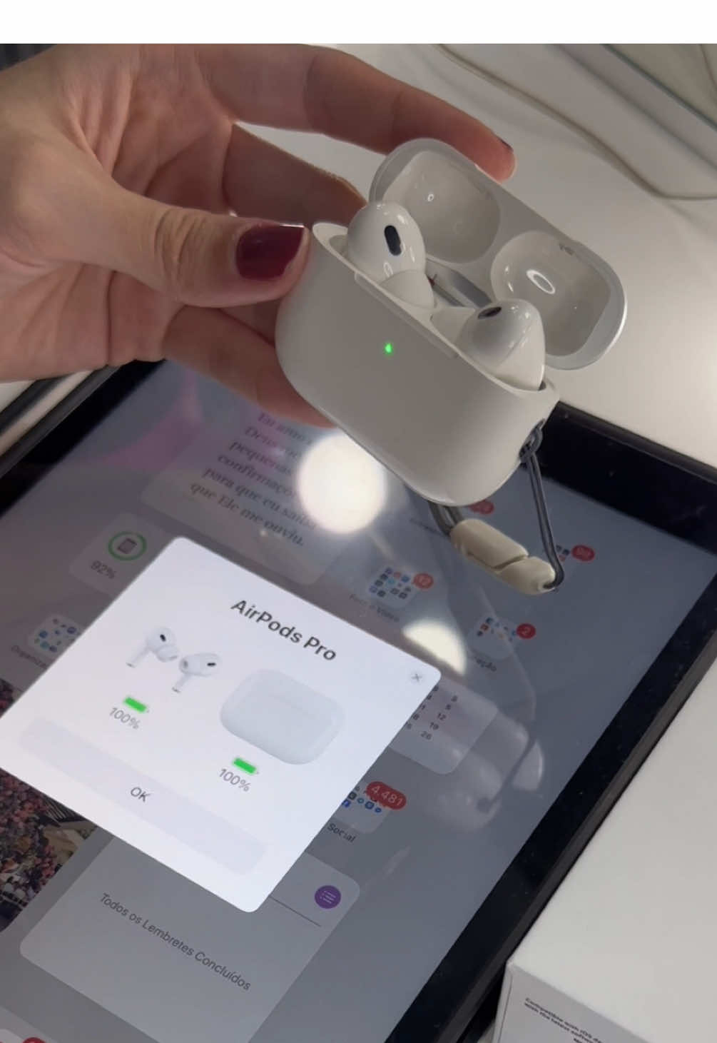 ninguém vai acreditar quando você contar quanto pagou nesse fone! @Shopee Brasil arrasando sempre 🧡 #apple #airpods #fone 
