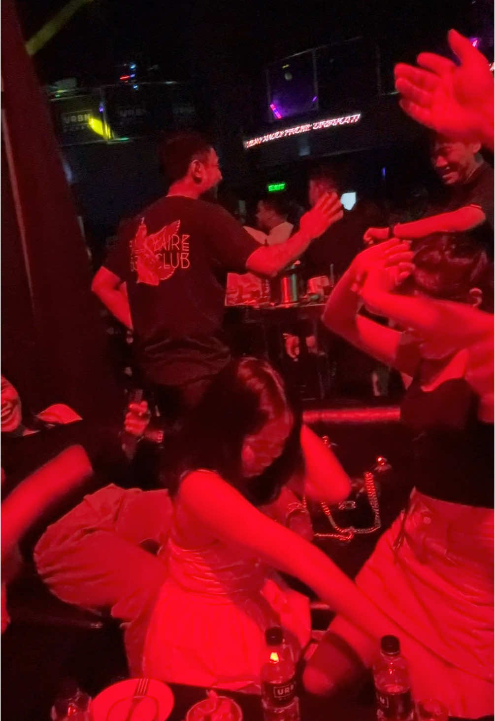 Unforgettable night!🎊🍾👯 #makatipoblacion #urbnmakati  #partygirl #party #nightclub #nightlife #makeitviral #foryou 