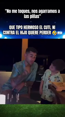 Nuestro central 🤣👏🏼🇦🇷 ni al hijo perdona ... #fyppppppppppppppppppppppp #futbol #fyp #argentina #seleccionargentina 