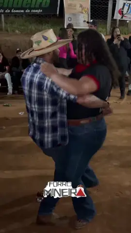 #forrotiktok #chamaaaaaaaa🔥🔥🔥🔥🔥🔥🔥 #viralvideos #forrodequalidade #forrozeiros #forromineiro #piseiro 