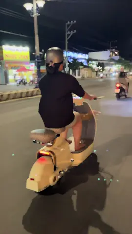 Nghèo đâu có đang sợ đâu phải biết phấn đấu nha 🫶#xedienphuctayninh #v1 #k1 #thaybìnhxeđiệntậnnhà #xedienshipmocbai #k11 #2convoi_mộcbài_campuchia ##dylexe #lihaze #v1plus #mộcbài🇰🇭 #70tayninh #campuchia🇰🇭 #xhhhhhhhhhhhhhhhhhhhhhhh #xuhuong 
