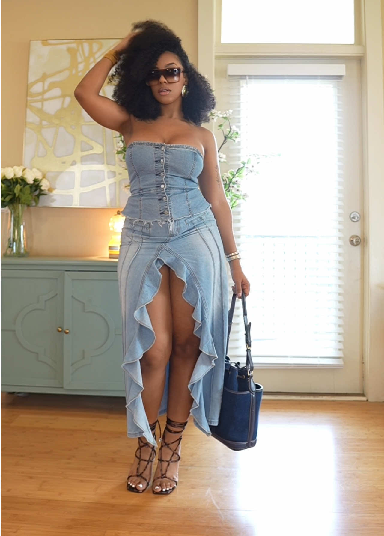I loveeeee this skirt super cute love the ruffles 😍 #FYP #Viral #ForYouPage #TikTokShop #TikTokShopFashion #BlackFashionTikTok #TikTokMadeMeBuyIt #FashionTok #BlackCreatorsMatter #ShopMyStyle #AffordableFashion #StyleInspo #OOTD #TikTokFinds #SmallBusinessTok #BlackOwnedBusiness #TrendyLooks #ClosetSale #ShopWithMe #TikTokStyle #TikTokStyle #tiktokshopspringglowup #StyleCommunity #tiktokshopfinds 