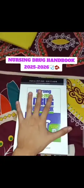 hindi na mahihirapan gumawa ng drug study dahil sa drug handbook na ito sofer latest version 🩺✨ #nursing #nursingstudent #nursinglife #fyp #fypシ #fypage #makeitviral #foryourpage 