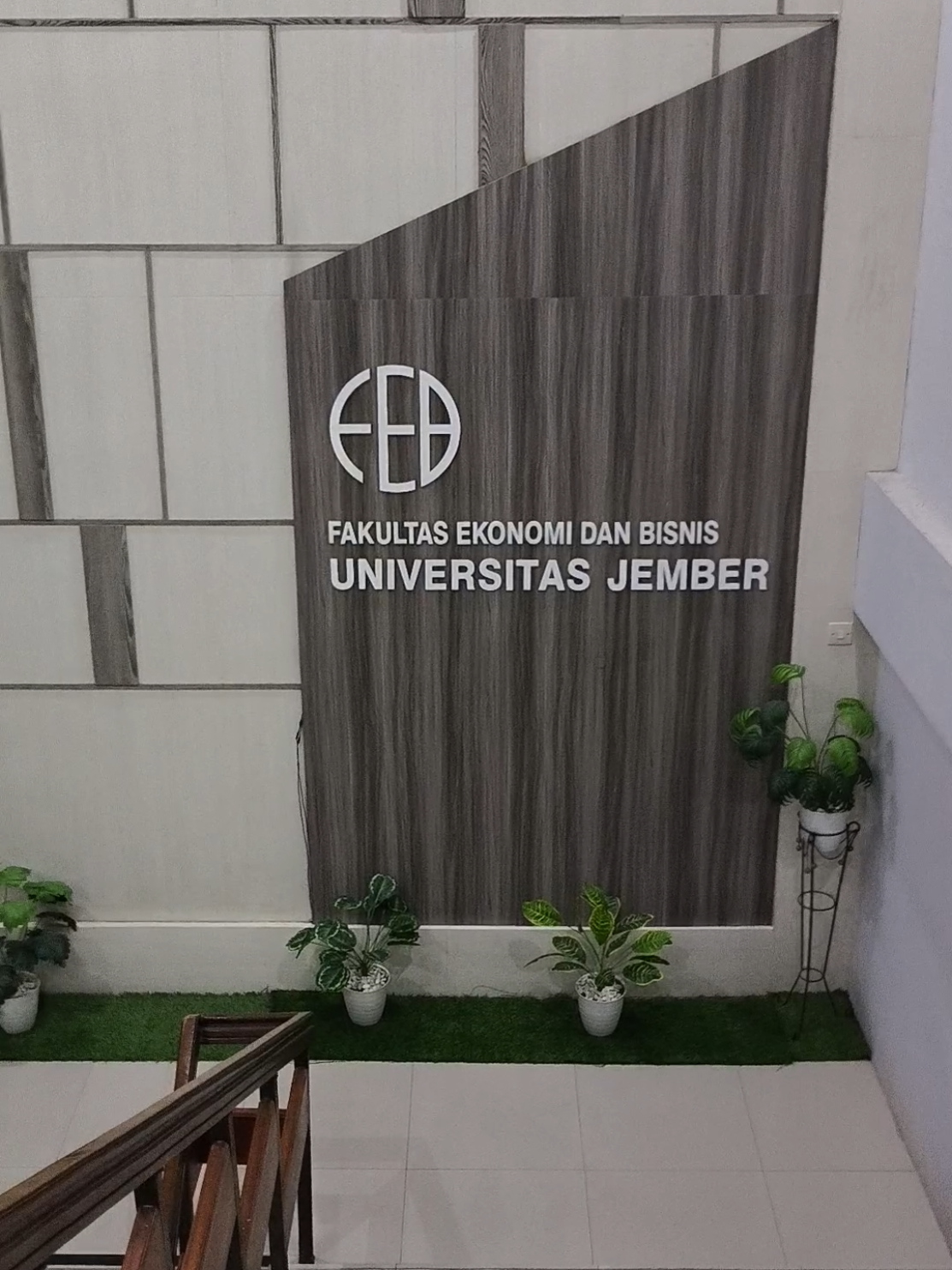 FEB dan seisinya👋🏻🥹 #unej #febunej #fyp #mahasiswaunej #unejtoday #kampusunej #universitasjember #jember 