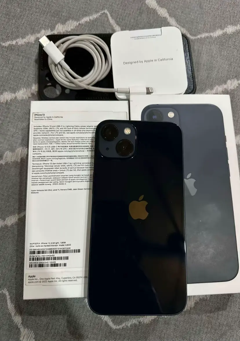 Midnight iphone 13 Available for R5300 🚨 ‼️  Battery health 94% Space 128GB Installment is allowed, you pay while using the phone Same day delivery 🚚 we deliver nationwide Text me on WhatsApp for more details 068 955 8697 It comes with all accessories: Charger ✅ Screen protector ✅ AirPods ✅ Cover✅