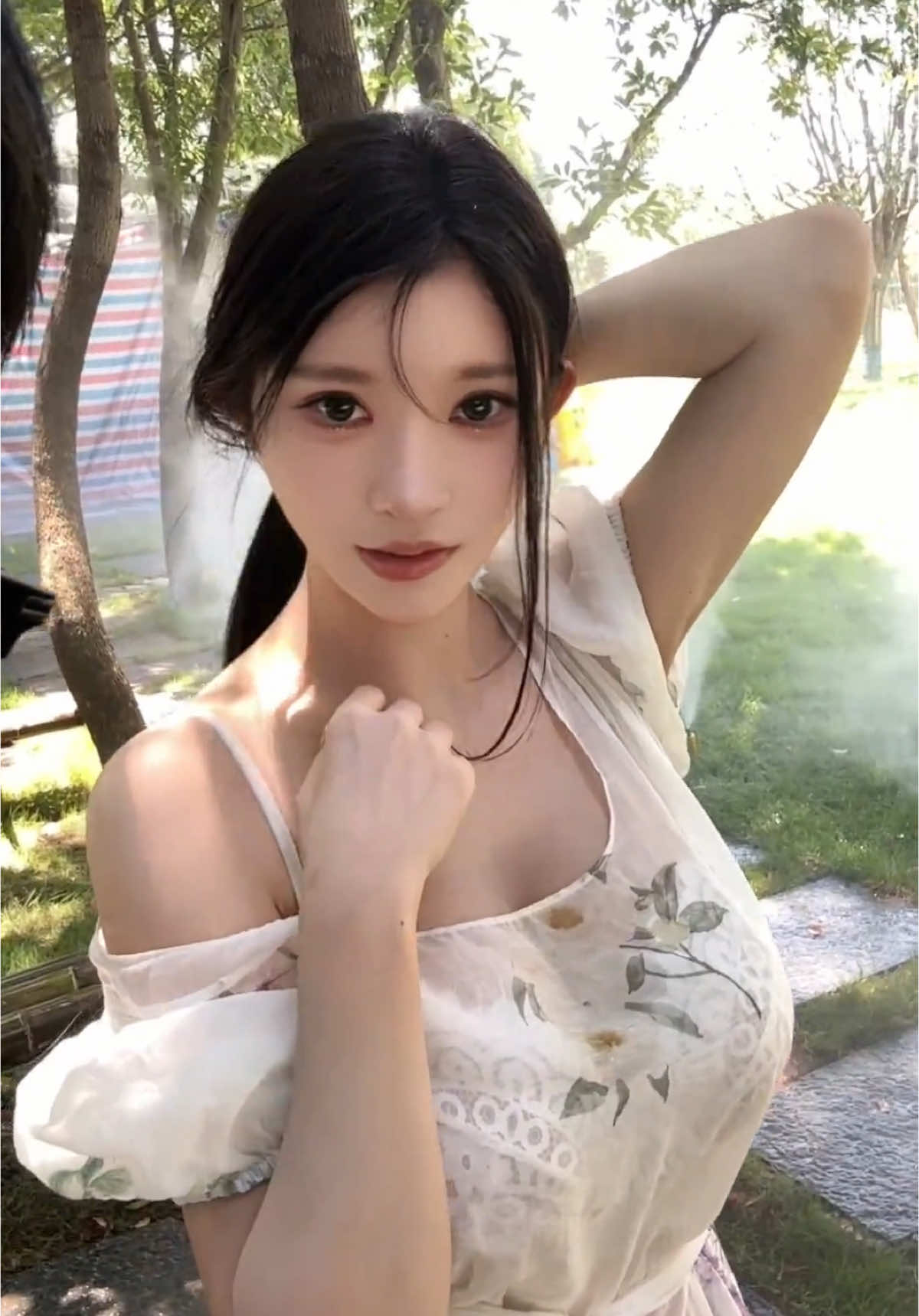 一下子就成了白月光！