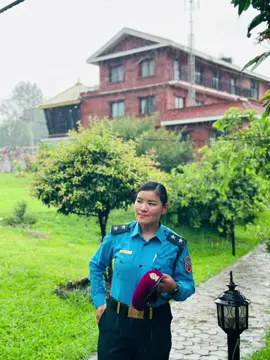 मिति २०८२/०३/१७ गते सशस्त्र प्रहरी परिवार महिला संघको २४औँ वार्षिकोत्सव विशेष समारोहका प्रमुख अतिथि सञ्‍चार तथा प्रविधि मन्त्रालयका सचिव राधिका अर्यालज्यूको प्रमुख आतिथ्यतामा सशस्त्र प्रहरी बल, नेपाल प्रधान कार्यालय, कृष्णमोहन स्मृती भवन, हलचोक स्वयम्भुको विशेष समारोहका प्रमुख अतिथिज्यू तथा विशेष अतिथि संगठन प्रमुख सशस्त्र प्रहरी महानिरीक्षक राजु अर्यालज्यूबाट विश्वकै सर्वोच्च शिखर सगरमाथा आरोहण गर्ने पहिलो एक साहसिक महिला #👮🏻‍♀️प्रहरी नायब निरीक्षक (सई) @The Kunz कुन्जाङ छोपेल शेर्पालाई 🫡 कदरपत्र तथा प्रशंसा पत्र प्रदान गर्नु भएको ।#f 