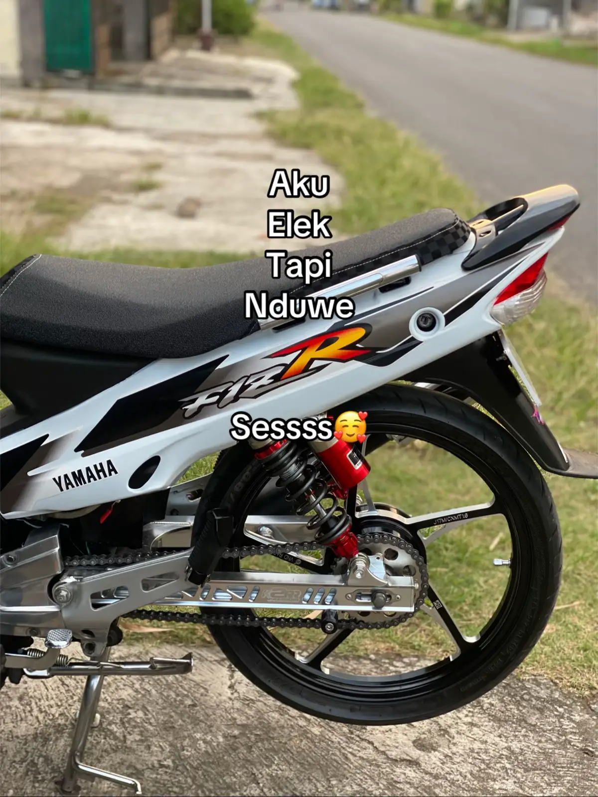 sesss🥰#fizrindonesia#masukberanda#fyp #fizr_2strok#3kmkagakngejim#agstyle5km#fizr 