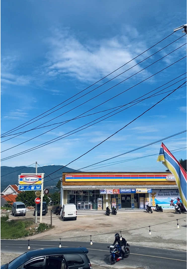 Ooo ini indomaret yg lagi ramee 🤩 #indomaret #indomaretlampungbarat #lampung #restarealampungbarat 