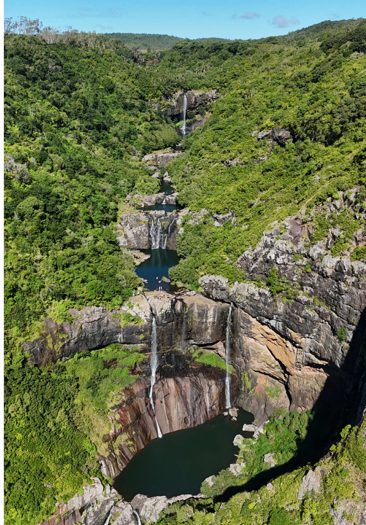 🚩Tamarin waterfall. Mauritius 🇲🇺 #mauritius🇲🇺 #waterfallmauritius #tamarinmauritius🇲🇺❤️ #7cascades #hikingmauritius🇲🇺 #mauritiustiktok 