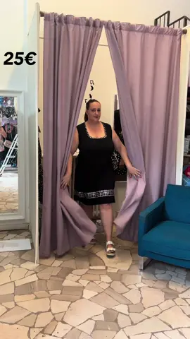 Bellissimo vestitino solo 25 euro🖤 @DI LIBERTO ROS SHOP #andiamoneiperte #neipertee #perte #foruyou #voliamoneiperte #neipertee #vestito #estate2025 