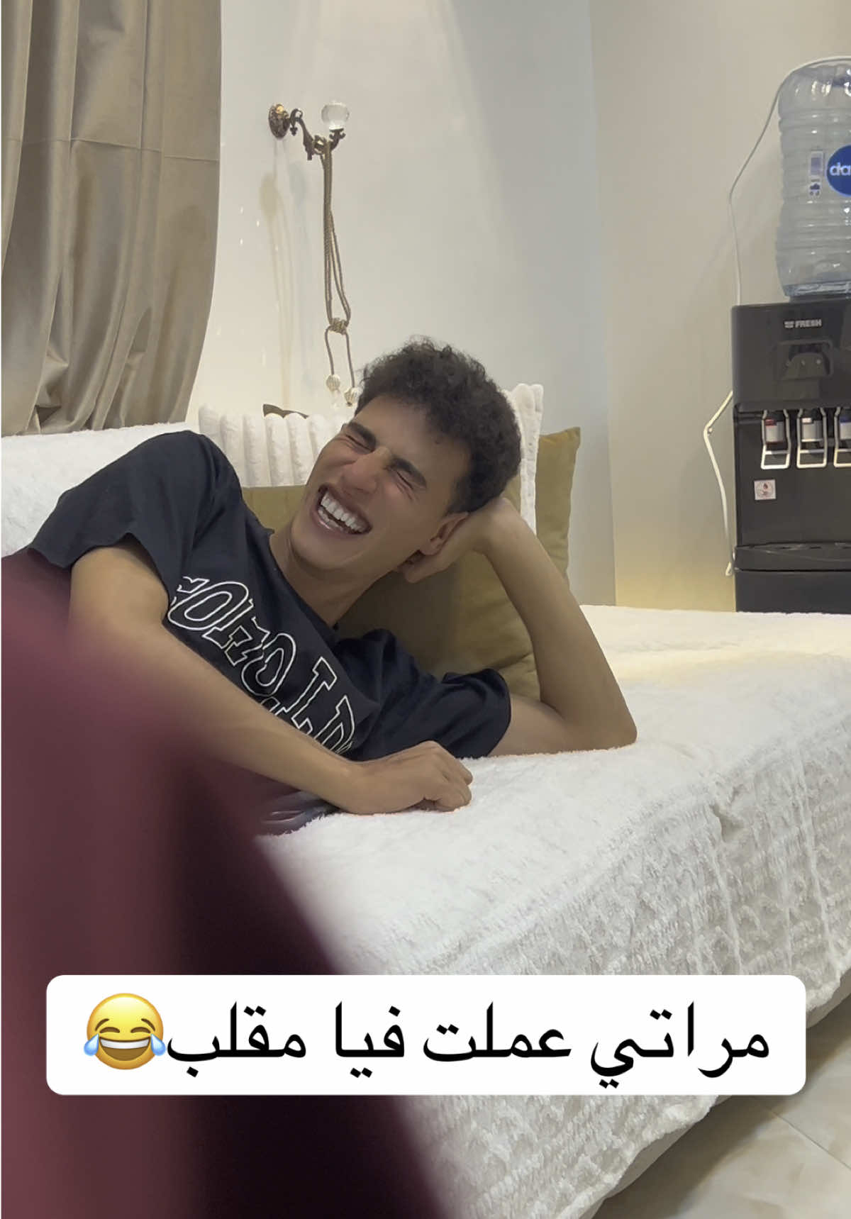 حد عارف انا كنت عمال بضحك علي ايه؟😂 اول ٥ اشخاص هيخمنو صح هحولهم ٢٠٠ جنيه كاش😂💪🏻؟