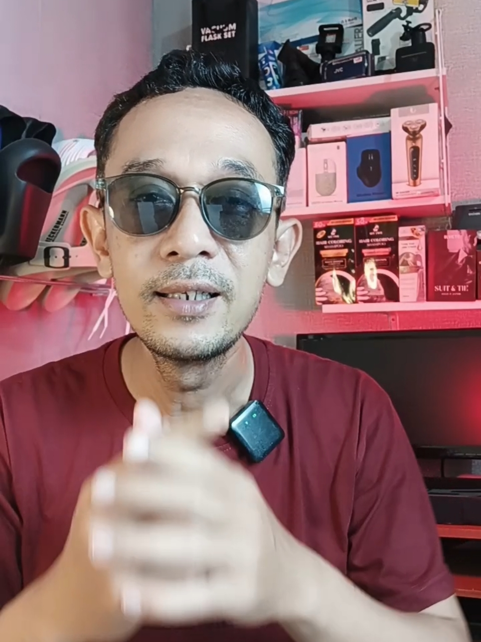Kacamata double focus, bisa untuk baca dan jalan, dengan teknologi 2 lensa, nggak ribet gonta-ganti kacamata #kacamatadoublefocus #kacamatabacadanjalan #kacamata2lensa #kacamatamurah 