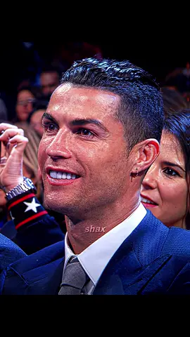 Ronaldo's iShowSpeed ​​​​Reaction 😂