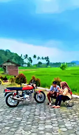 Aku kembali ke era nresnani dengan orang yang sama dan rasa yang sama🫶🏻🤍 @APIN⚡️ #glbucin #fyppppppppppppppppppppppp #glbokongkotak🚀 #glungaranstyle #trending 