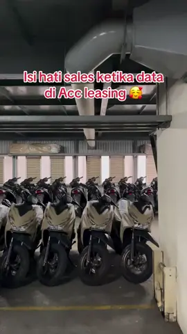 KETIKA DATA DI ACC LEASING, HATI AUTO LANGSUNG UPGRADE KE MODE SENYUM LEBAR WKWK😋🔥 #honda #juli #kerjakeras #scoopy #hondaindonesia #hondatanggerang #beat #pcx160 #welovehonda #tangerang #fyppppppppppppppppppppppp #fypage #xybcafyp #xybcafyp #jakarta #bekasi #cash #kredit #Welovehonda #beathonda 