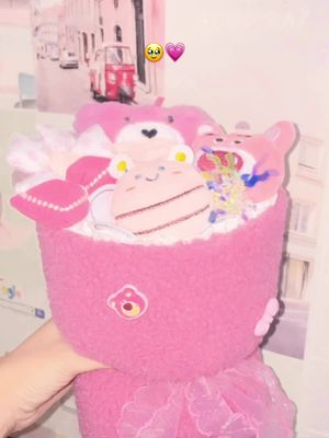 isi hatiku pas dikasih ini:🥹🥹🥹#fypシ゚viral #bucketbunga #fyp #giftideas 