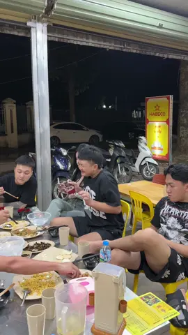 Tận VP cũng nghe cái 