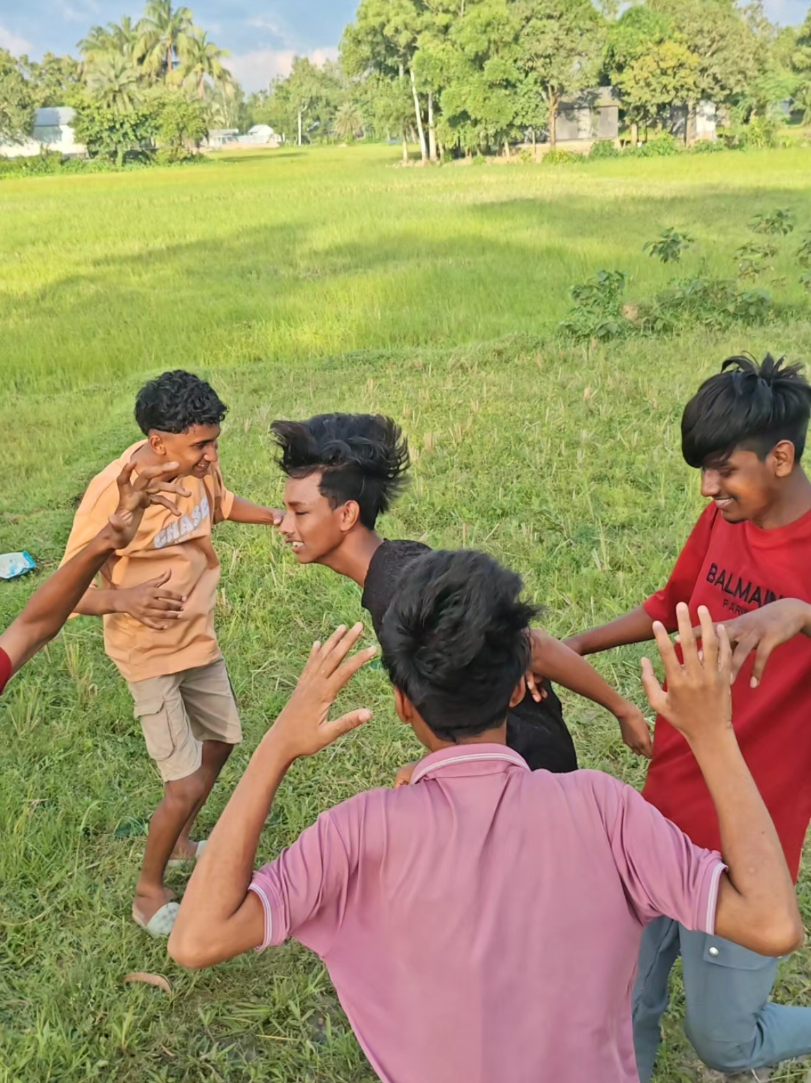 Dj Baharul 😂 #djbaharul #dj #foryoupage #trending #capcut #bdtiktokofficial🇧🇩 #500kviews #lafalafi #vairalvideo #1millionviews #frypgシ #djsadsong 