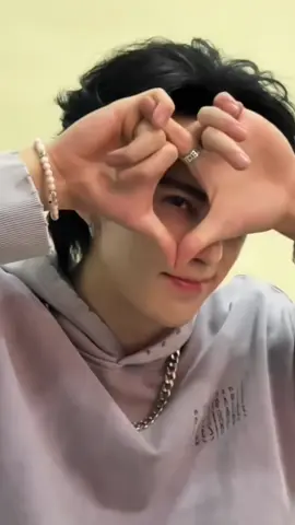 รักน้อง💜✨ #dylanwang #wanghedi #dylan #หวังเฮ่อตี้ #ดีแลนหวัง 