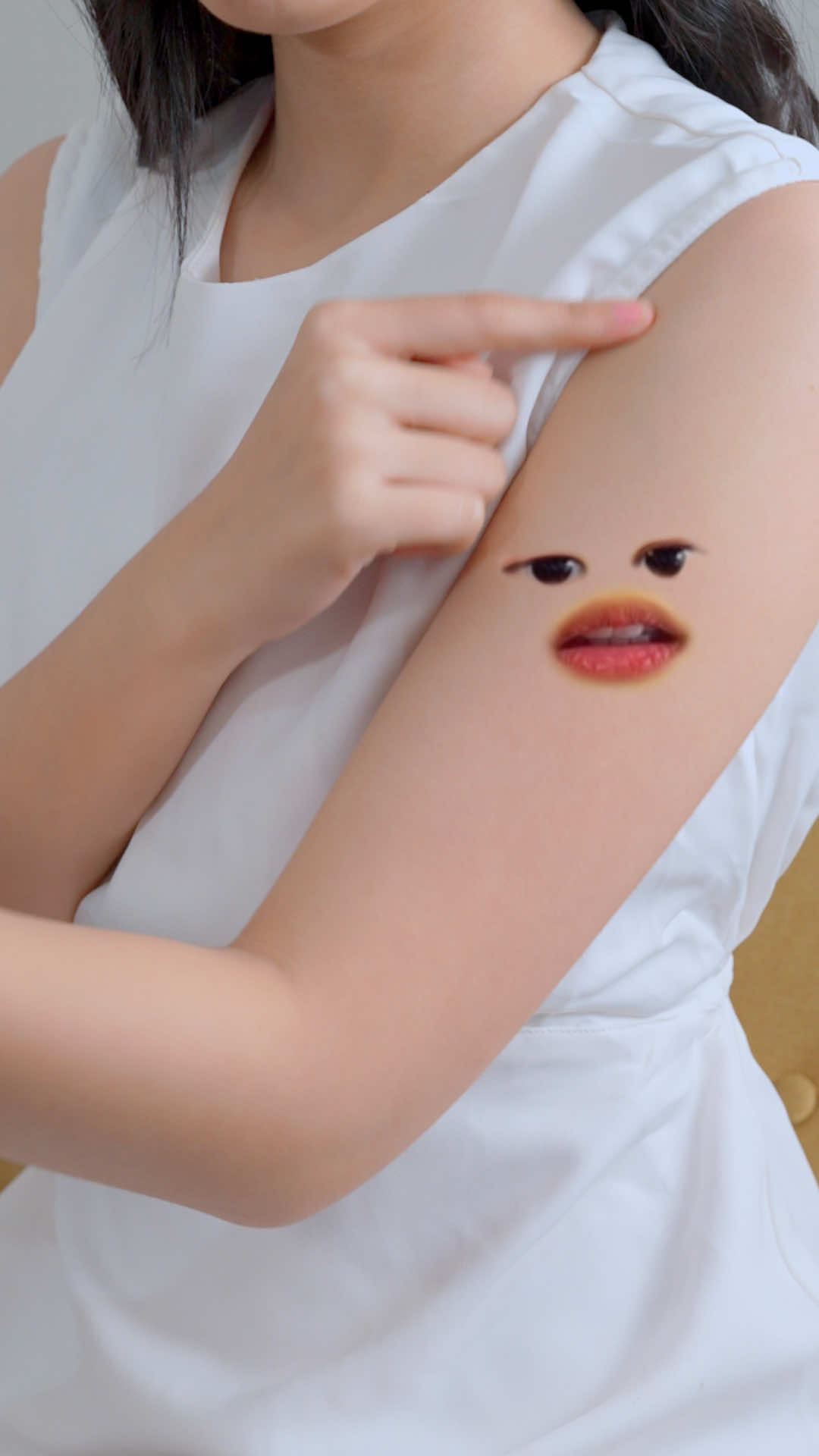 Kalo kulit bisa ngomong.. Pasti kulit kusam dan bersisik akan ganggu banget kan, tapi solusinya pakai Marina Natural Nourished & Healthy yang bisa menutrisi kulit kamu secara menyeluruh #SuperGlowSuperMoist #SemakinBersinar #Marina 