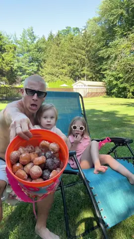 munchkins beach bucket has the team electric for summer! @Dunkin' #DunkinPartner 