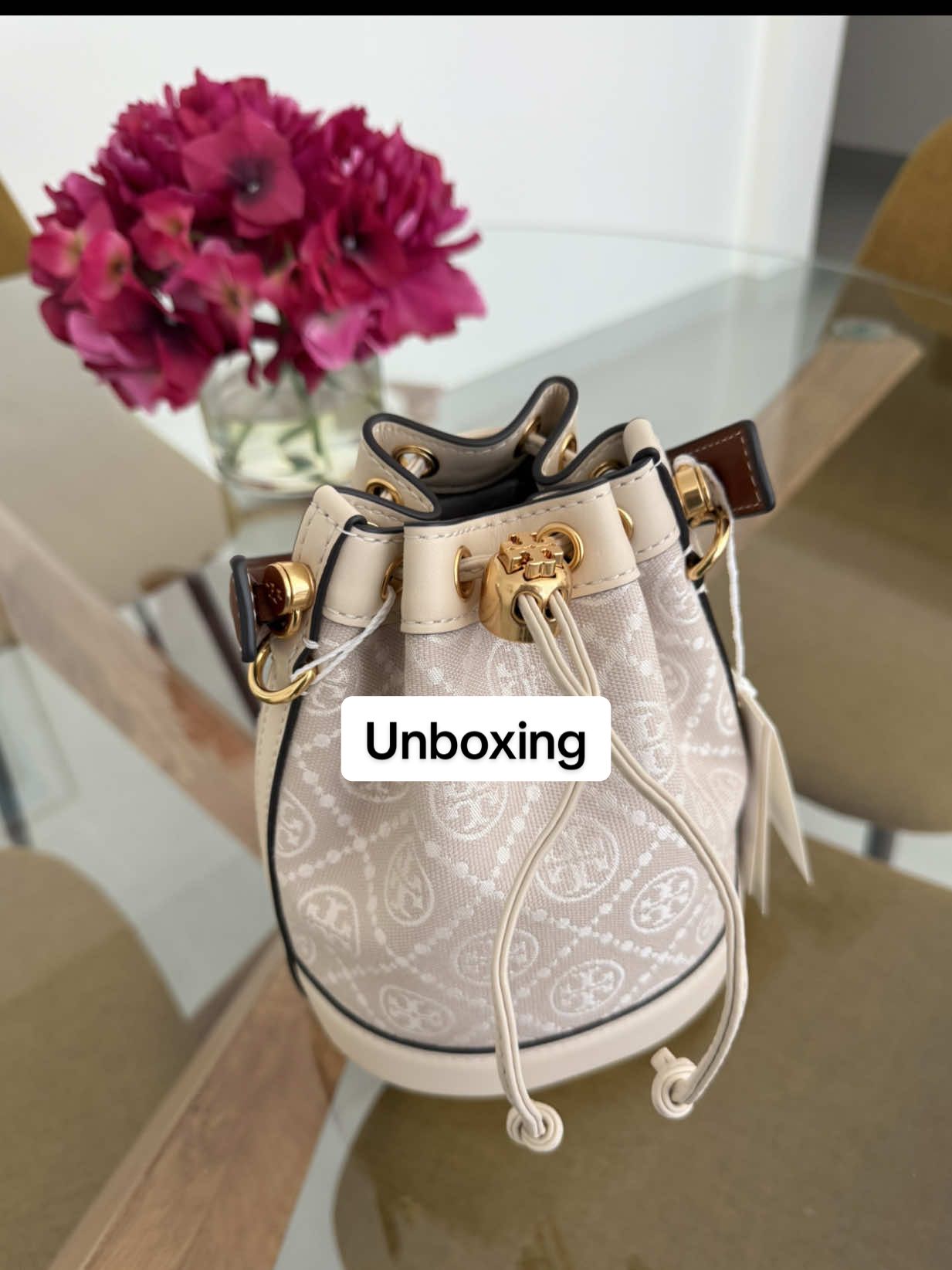 I love spoiling me 🖤 #toryburch #unboxing #bag #bags #baglover #designerbag 