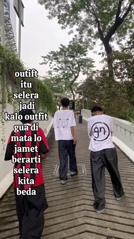 🙏🏻#styleinspo #fyp #baggyjeans #masukberanda #stretwear 