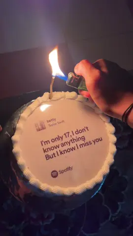 yeh #taylorswift #sweet17birthday 