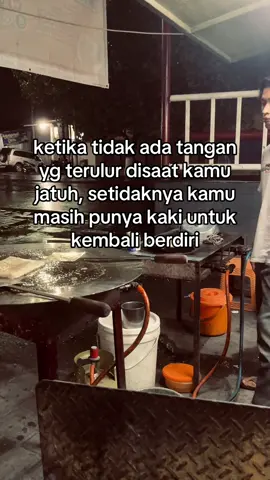 hiduplah mandiri dan tidak terlalu mengandalkan orang lain💪🏼 #priatangguh #qoutes #semangathidup #motivasihidup #fypberanda 