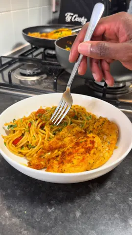 Quick & Easy Spaghetti & Chicken Recipe To Try Out When You Make Dinner Next #spaghetti #pasta #chicken #quickrecipes #quickmeals #EasyRecipe #mealideas #foruyou #fyp #cooking #tycookz 