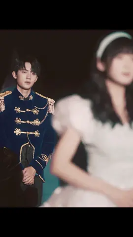 modern fairytales do exist… just look at them 🥹#wheniflytowardsyou #wifty #wiftyedit #zhanglurang #suzaizai #cdrama #cdramaedit #fyp #viral #trending 