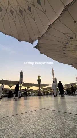 Sangat mudah bagi Allah mewujudkan segala kemungkinan. 🎙️@Ayum Daigo  #ayumdaigo #quote #quotes #cinta #makkah #madinah